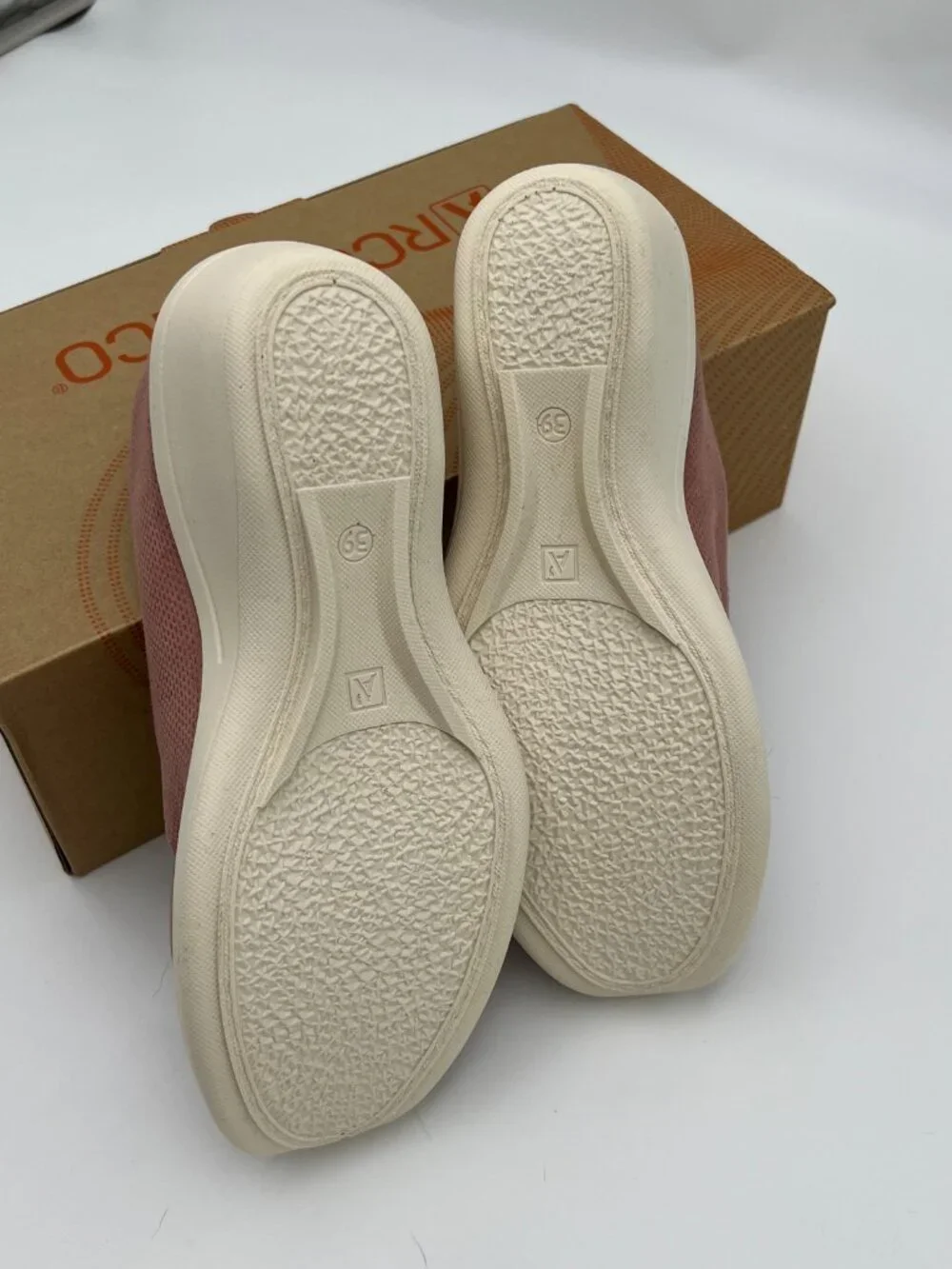 NIB Arcopedico Siena Slip-ons in Pink, size 39 or 8.5.
